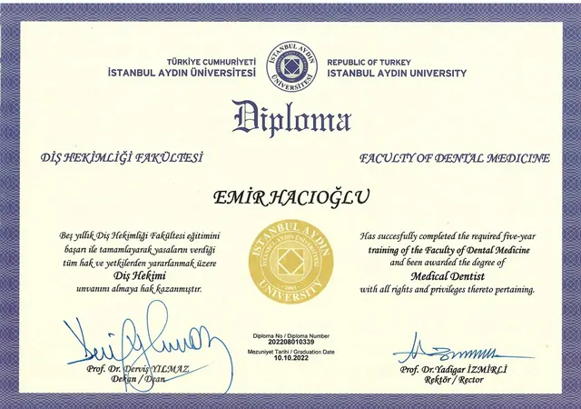 Dr. Emir Hacıoğlu — İstanbul Aydın Üniversitesi Diş Hekimliği Fakültesi diploması